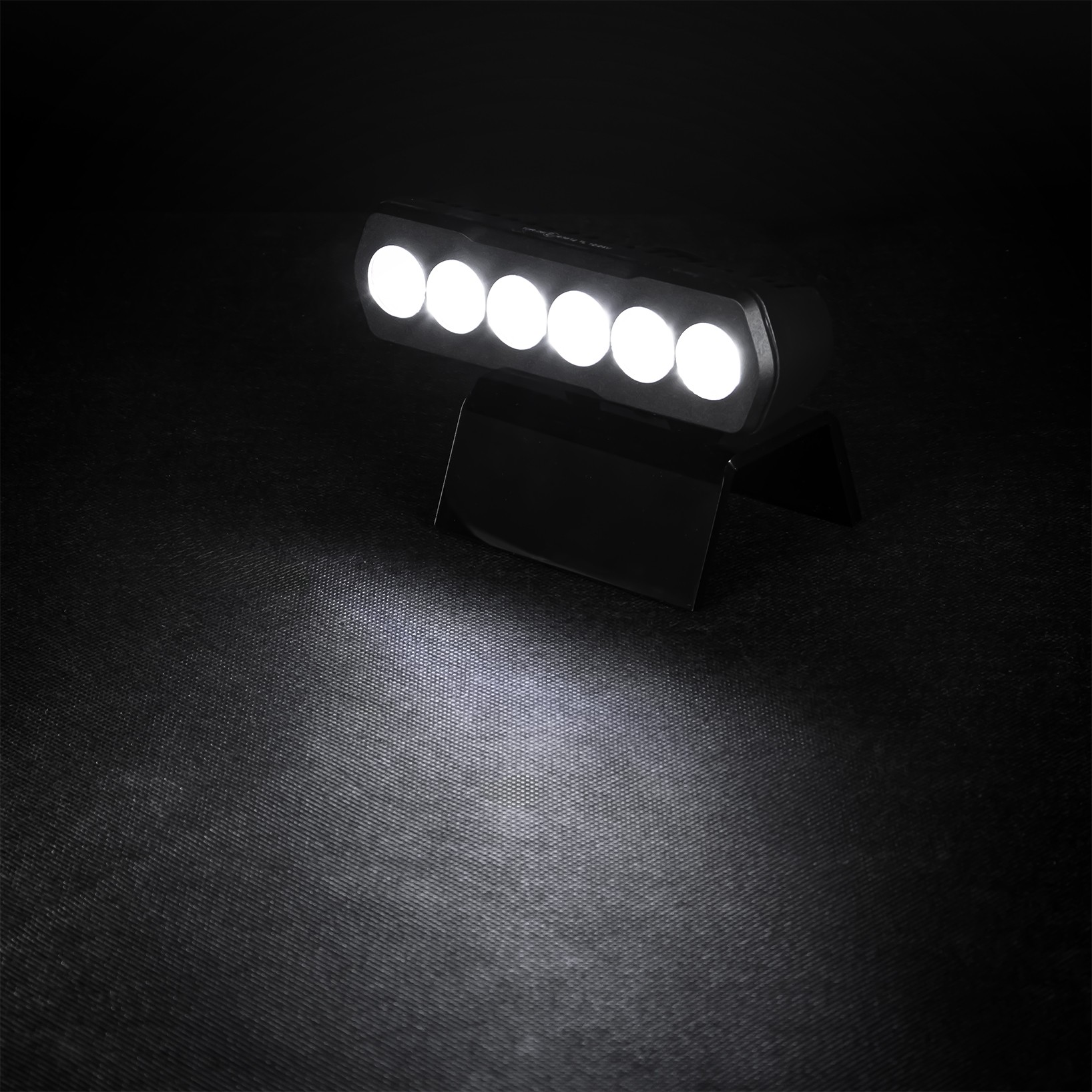 Arbejdslys 6xLED spot sort