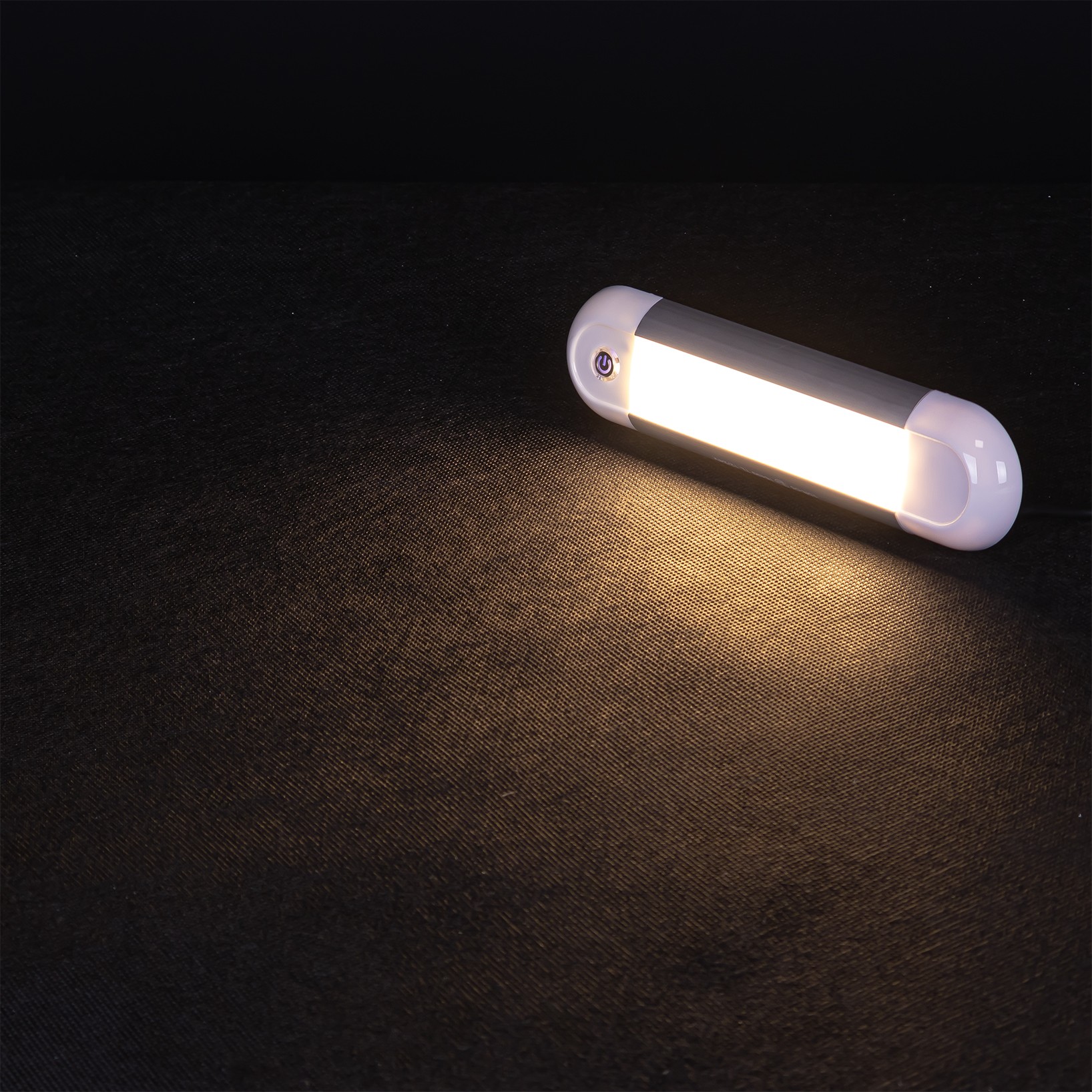 Indvendig lampe kort 12/24 V